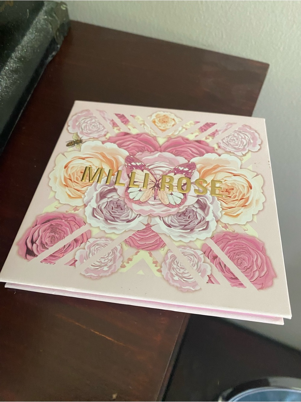 Milli Rose Floral Eyeshadow Palette - Pink & Peach brand new
